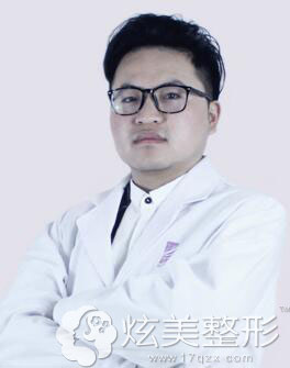 丰胸医生邹川临沂瑞丽整形 丰胸医生邹川临沂瑞丽整形