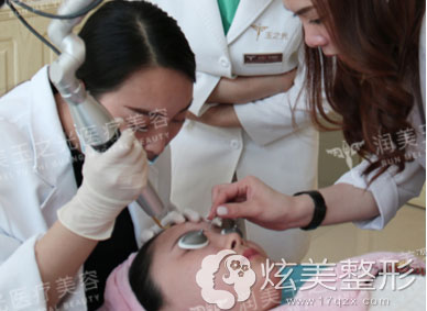 治疗,精准锁定斑源 层层击破黑色素 治疗,精准锁定斑源 层层击破黑色素