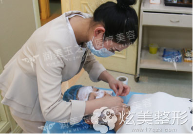 修复,边治疗边休养 术后多套养护系统修复肌肤损伤 修复,边治疗边休养 术后多套养护系统修复肌肤损伤