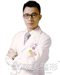 菏泽华美整形有专业资深鼻整形医生:白立明院长 菏泽华美整形有专业资深鼻整形医生:白立明院长