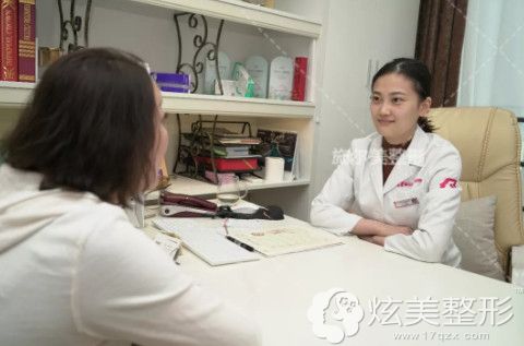 南京施尔美医生为我面诊制定吸脂方案 南京施尔美医生为我面诊制定吸脂方案