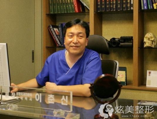 嘉兴艺星医疗美容门诊部医生李春新 嘉兴艺星医疗美容门诊部医生李春新