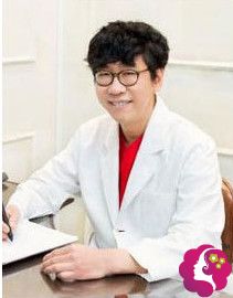 韩国青春整形外科医院院长姜书神 韩国青春整形外科医院院长姜书神
