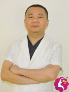 擅长做双眼皮手术的三亚华美贺秋峰医生 擅长做双眼皮手术的三亚华美贺秋峰医生