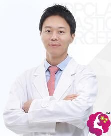 韩国美艺德整形外科金槿植院长 韩国美艺德整形外科金槿植院长