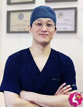 韩国YEJUNG HOLIC整形外科辛韩敬院长 韩国YEJUNG HOLIC整形外科辛韩敬院长