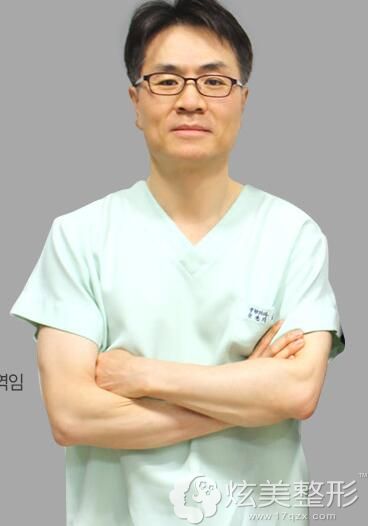 韩国美友整形外科尹卿准院长 韩国美友整形外科尹卿准院长