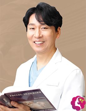 韩国KYOTO整形医院院长金炳模 韩国KYOTO整形医院院长金炳模