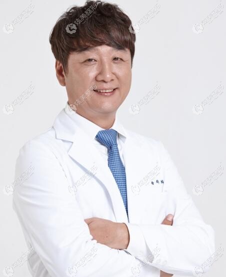 北京美憬医疗美容诊所李炳浍院长 北京美憬医疗美容诊所李炳浍院长