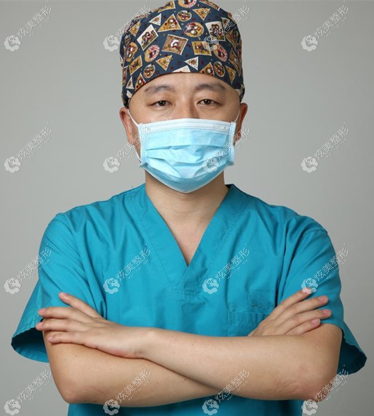 呼和浩特紫洁张先医疗美容诊所医生梁永 久 呼和浩特紫洁张先医疗美容诊所医生梁永 久