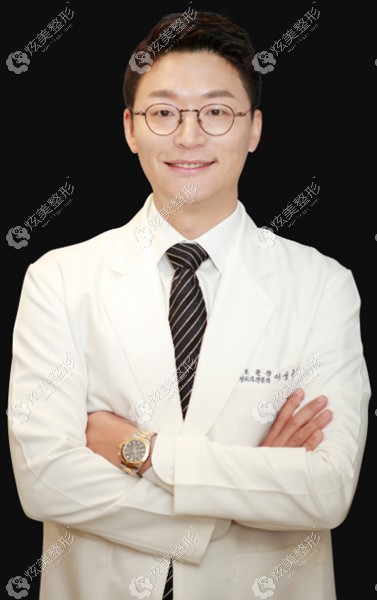 韩国liting整形院长李成俊 韩国liting整形院长李成俊
