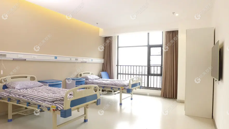昆明康特森眼科医院疗养室www.17qzx.com 昆明康特森眼科医院疗养室www.17qzx.com